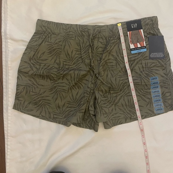 NWT Gap size large green pull on tencel shorts - Picture 11 of 13